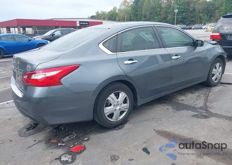 2017 Nissan Altima 2.5 S z USA, uszkodzony, nr VIN 1N4AL3AP7HC491532